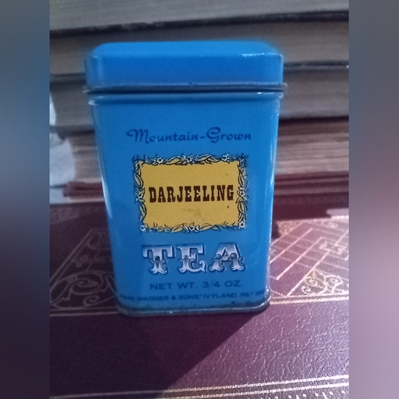 Other - Vintage Darjeeling Tea Tin in Blue